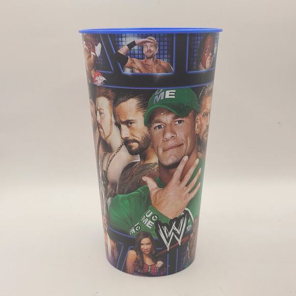 Official WWE Wrestlemania XXXII  Drinking Cup Memorabilia Holographic lotof cups - Picture 4 of 4